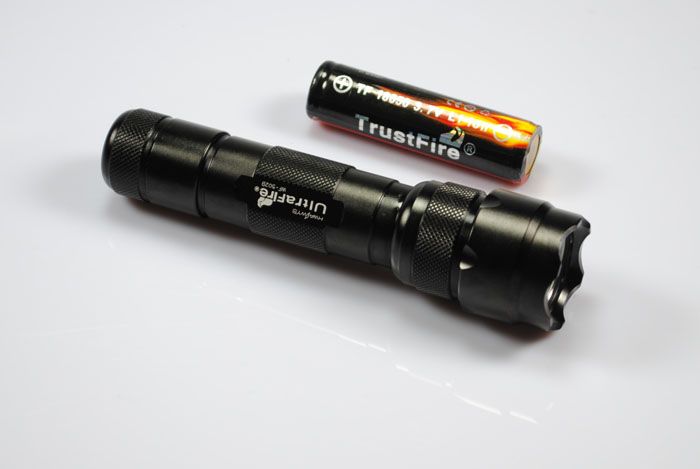 UltraFire WF-502B T6 LED 1200 Lumens Flashlight 