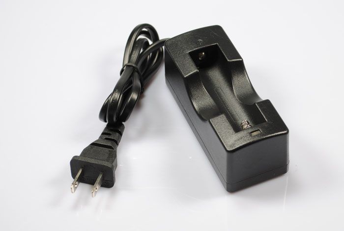 Single 18650 Rechargeable UltraFire Charger Safe Efficient Compact Lightweight Battery Charger Tech Enthusiasts