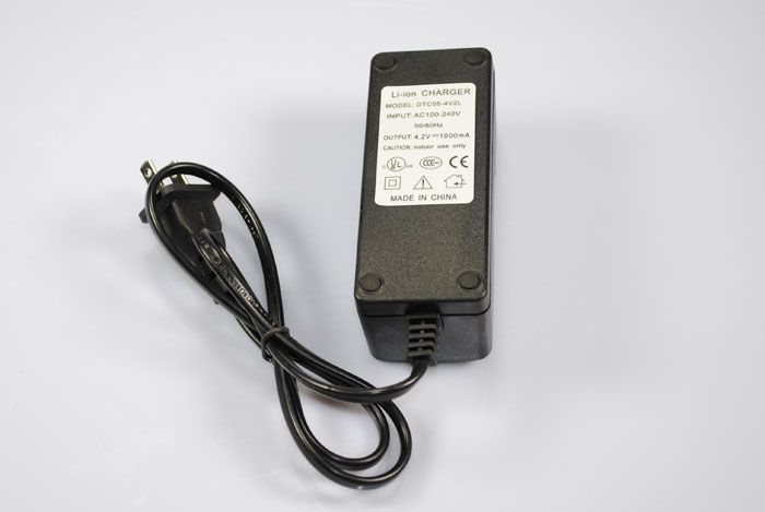 Efficient Single 26650 Li-Ion Rechargeable UltraFire Charger Compact Travel Solution for Flashlights Vaping