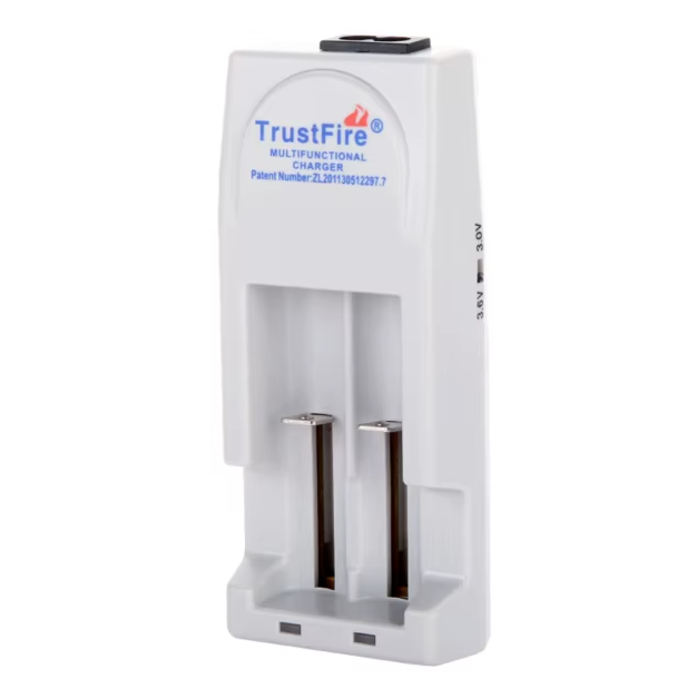 TrustFire TR-001 Li-ion Battery Charger for 18650 14500 16340 with Simultaneous Charging and Safety Features