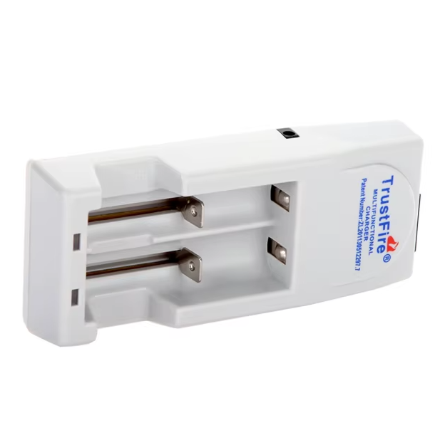 TrustFire TR-001 Li-ion Battery Charger for 18650 14500 16340 with Simultaneous Charging and Safety Features